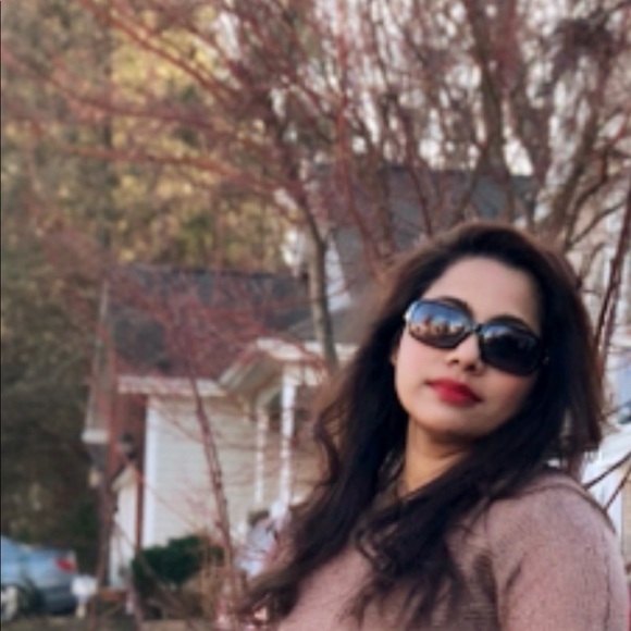 Meet your Posher, Asha - Picture 1 of 1